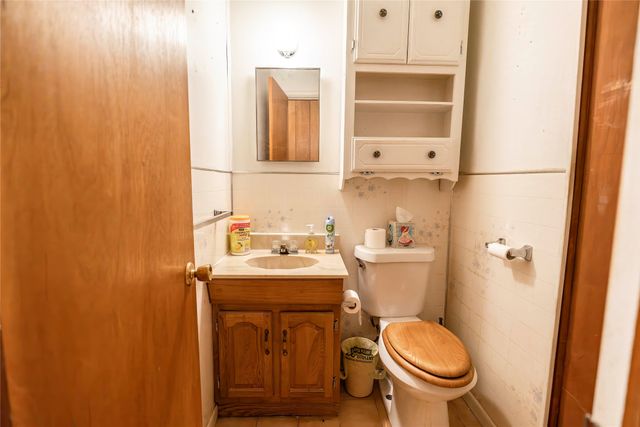 205 Bonham Street, Nocona, TX 76255