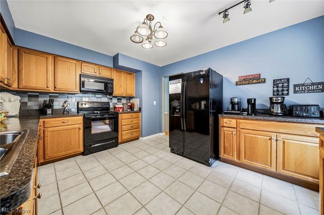 8506 Lake Shore Boulevard, Mentor, OH 44060