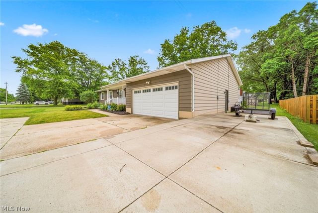 8506 Lake Shore Boulevard, Mentor, OH 44060