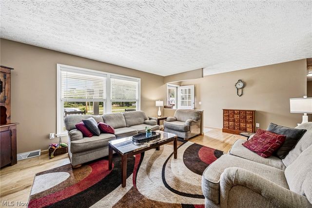 8506 Lake Shore Boulevard, Mentor, OH 44060