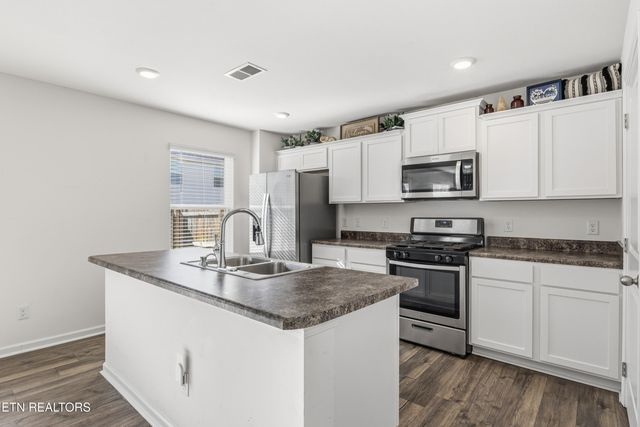 9435 Avian Forest Lane, Heiskell, TN 37754