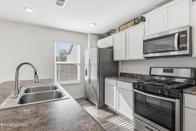 9435 Avian Forest Lane, Heiskell, TN 37754