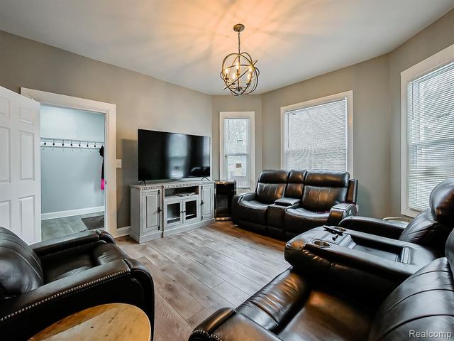 420 Mount Vernon Street, Detroit, MI 48202