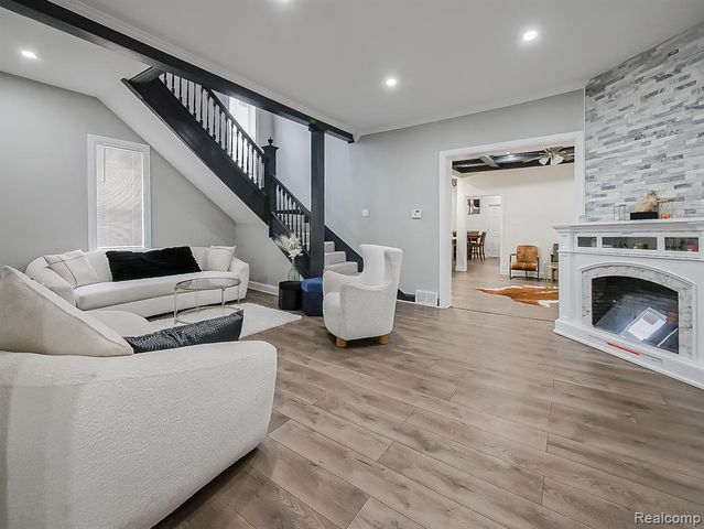 420 Mount Vernon Street, Detroit, MI 48202