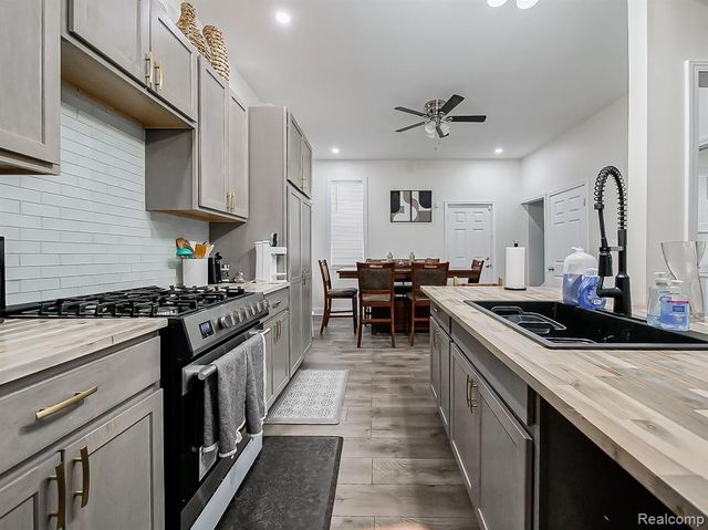 420 Mount Vernon Street, Detroit, MI 48202