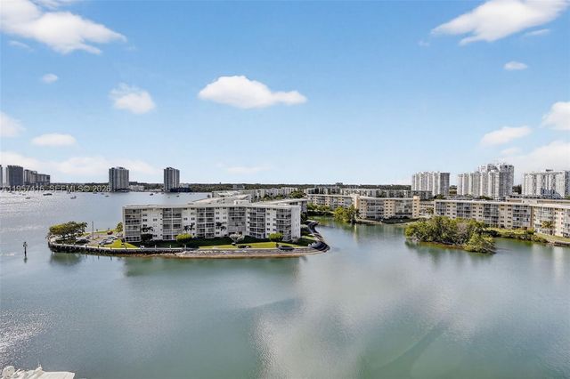 1000 W Island Blvd 1009, Aventura, FL 33160