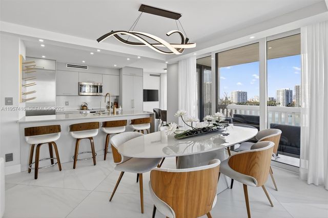 1000 W Island Blvd 1009, Aventura, FL 33160