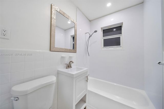 27 Suffolk Ave 0, Hialeah, FL 33010