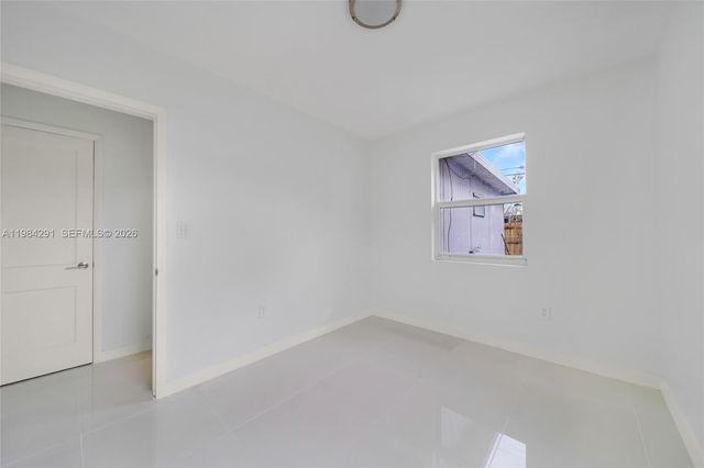 27 Suffolk Ave 0, Hialeah, FL 33010