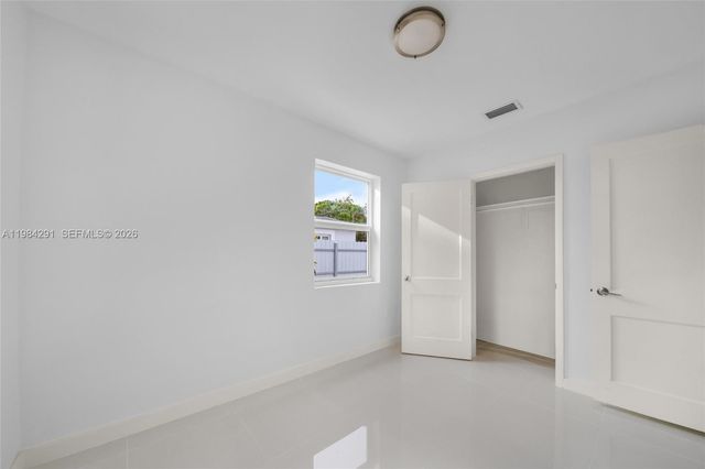 27 Suffolk Ave 0, Hialeah, FL 33010