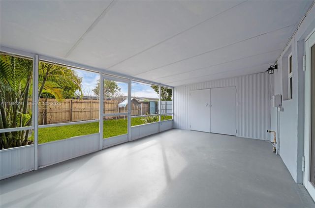 27 Suffolk Ave 0, Hialeah, FL 33010