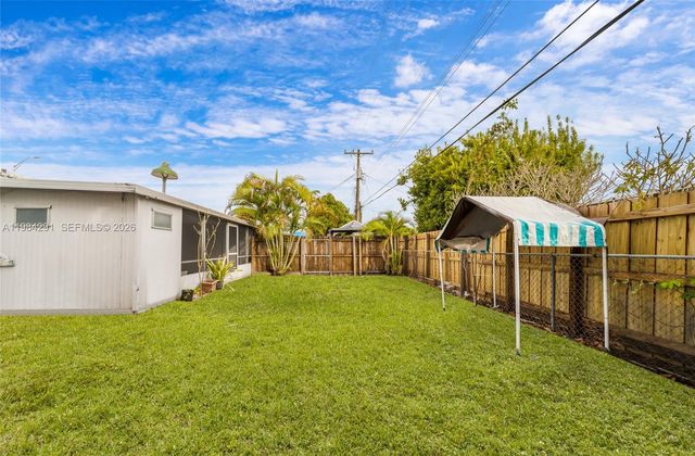 27 Suffolk Ave 0, Hialeah, FL 33010