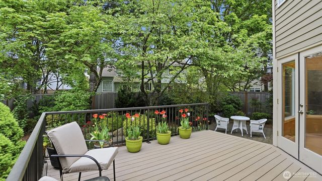 25812 SE 41st Street, Sammamish, WA 98029