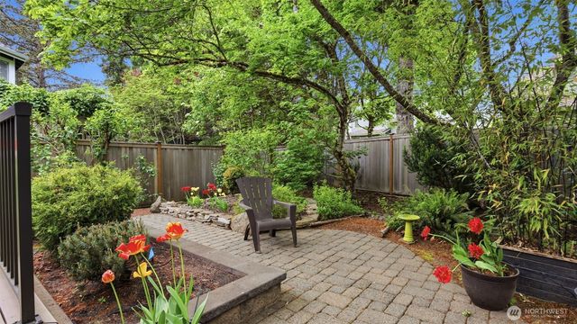 25812 SE 41st Street, Sammamish, WA 98029