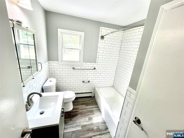 15-1 Spruce Street 15-1, Oakland, NJ 07436