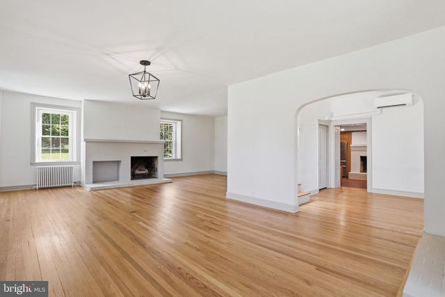 8805 REICHARD RD, Fairplay, MD 21733
