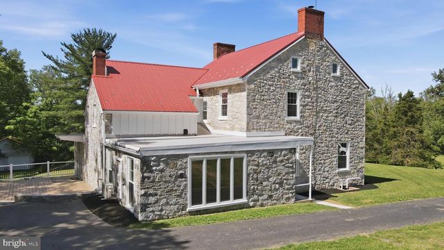 8805 REICHARD RD, Fairplay, MD 21733