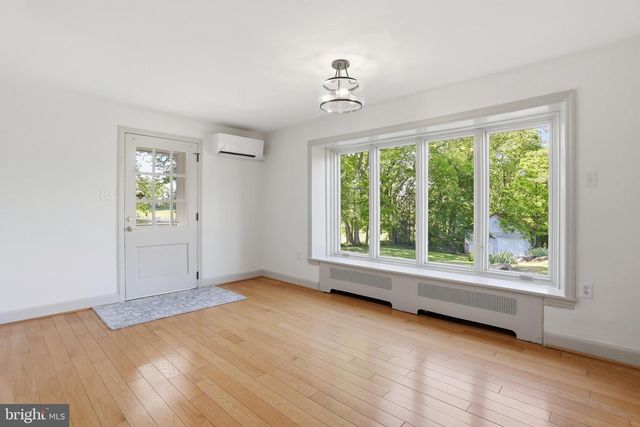 8805 REICHARD RD, Fairplay, MD 21733
