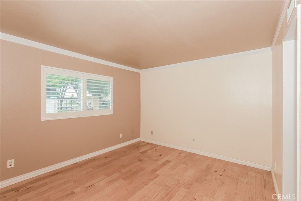 Image 12 of property listing at 2150 S Buena Vista, Corona, CA 92882