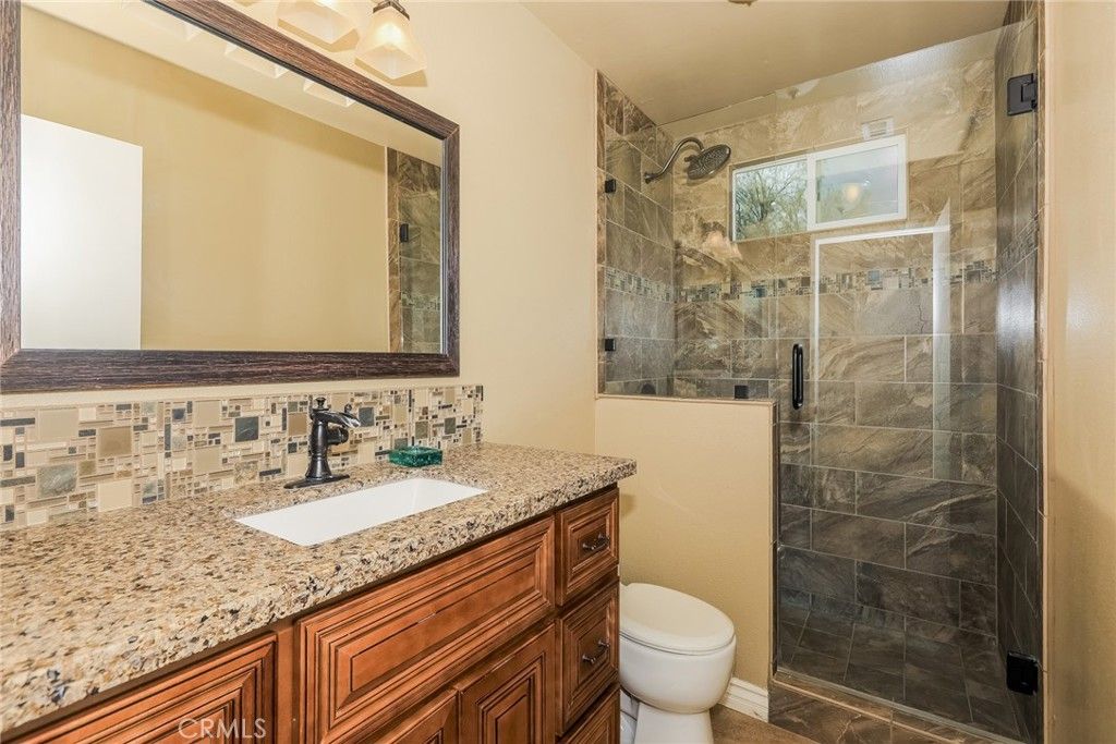 Image 18 of property listing at 2150 S Buena Vista, Corona, CA 92882
