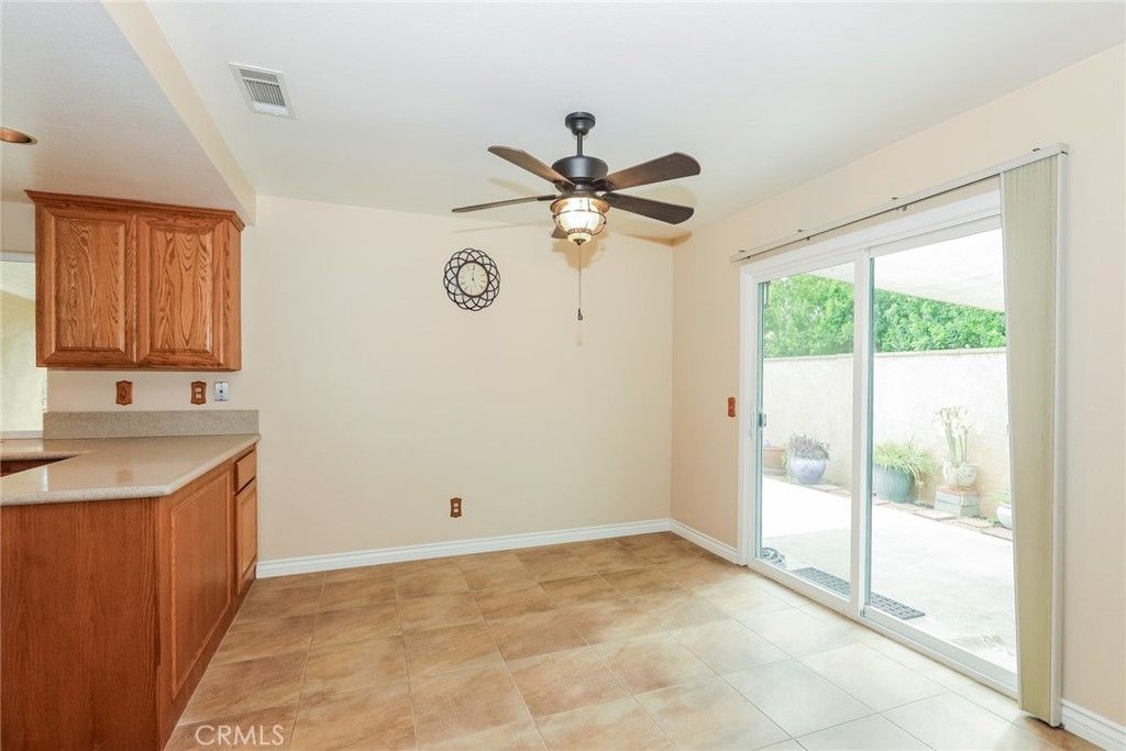 Image 5 of property listing at 2150 S Buena Vista, Corona, CA 92882