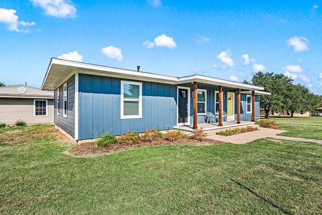 4096 Merida Avenue, Fort Worth, TX 76110