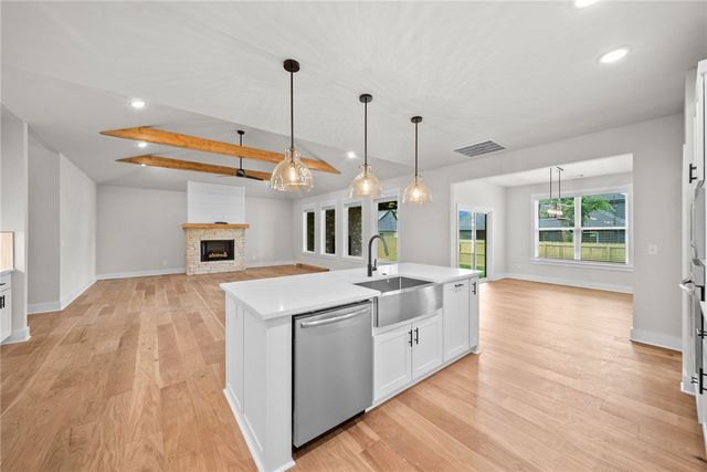 1400 Josephine Drive, Centerton, AR 72719
