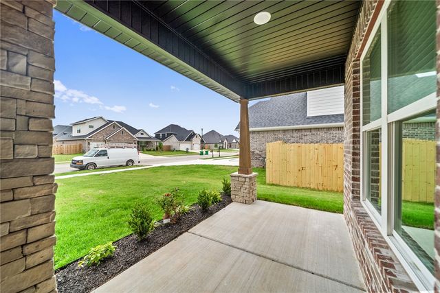 1400 Josephine Drive, Centerton, AR 72719