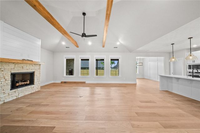1400 Josephine Drive, Centerton, AR 72719