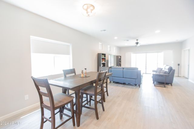 533 W HARWELL Road, Phoenix, AZ 85041