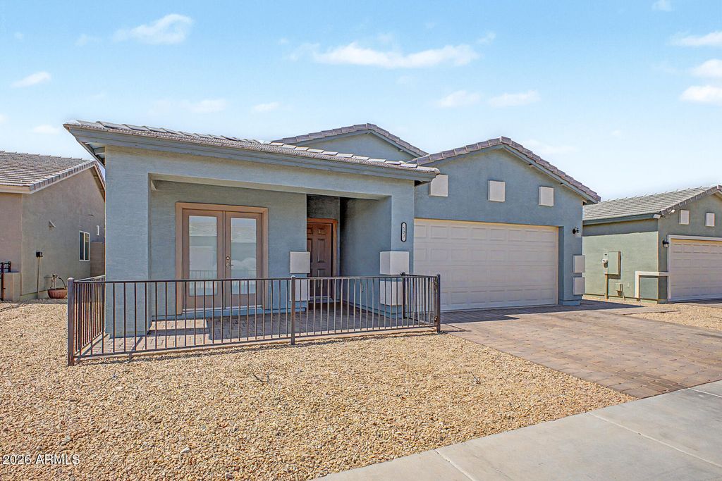 533 W HARWELL Road, Phoenix, AZ 85041 — photo 3