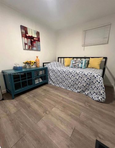 8 Grassy Rd, Key Largo, FL 33037