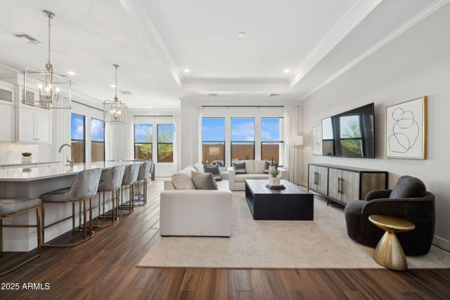 42058 N Tiger Way, San Tan Valley, AZ 85140