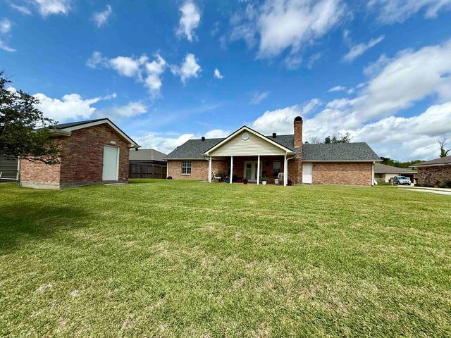213 Presque Isle Drive, Houma, LA 70360