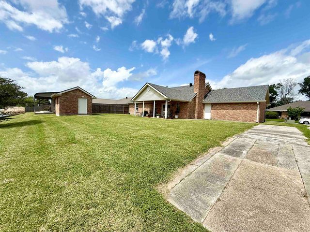 213 Presque Isle Drive, Houma, LA 70360