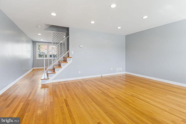5802 MOORES RUN CT, Baltimore, MD 21206