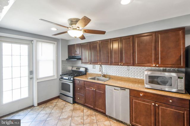 5802 MOORES RUN CT, Baltimore, MD 21206