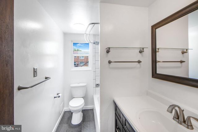 5802 MOORES RUN CT, Baltimore, MD 21206
