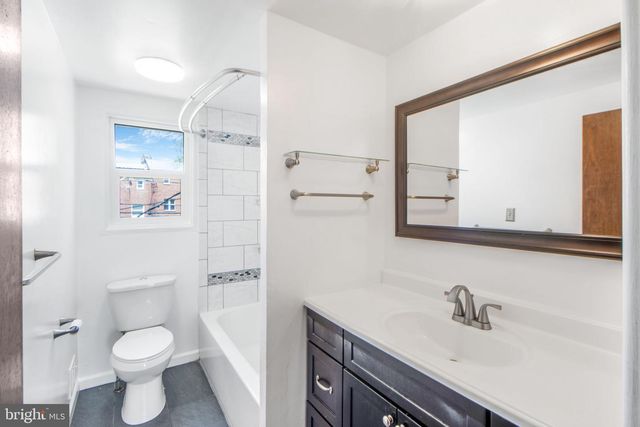 5802 MOORES RUN CT, Baltimore, MD 21206
