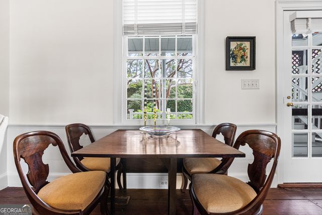 140 Habersham Street, Savannah, GA 31401