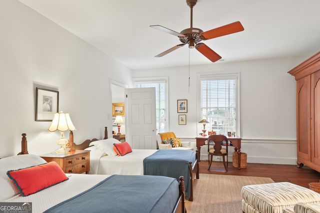 140 Habersham Street, Savannah, GA 31401