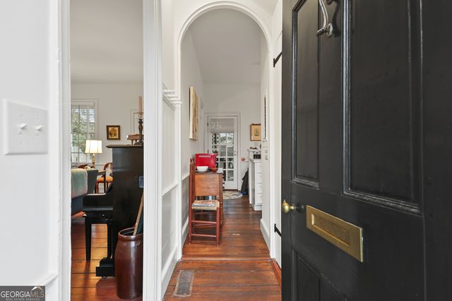 140 Habersham Street, Savannah, GA 31401