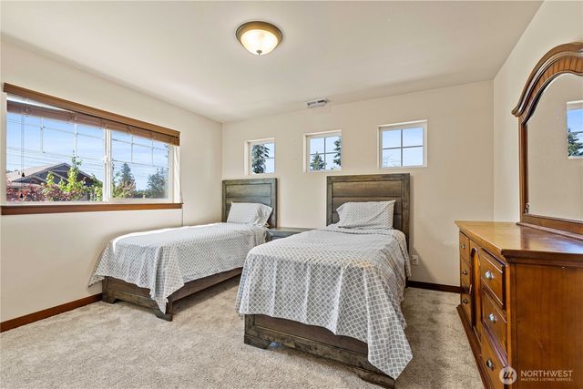 23890 SE 286th Place, Maple Valley, WA 98038