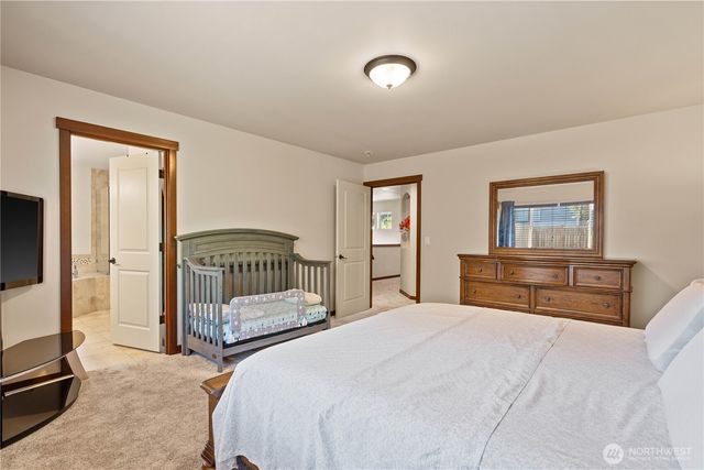 23890 SE 286th Place, Maple Valley, WA 98038