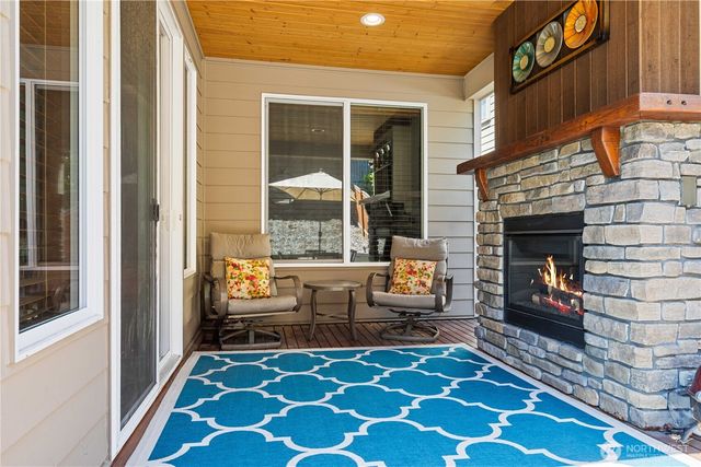 23890 SE 286th Place, Maple Valley, WA 98038