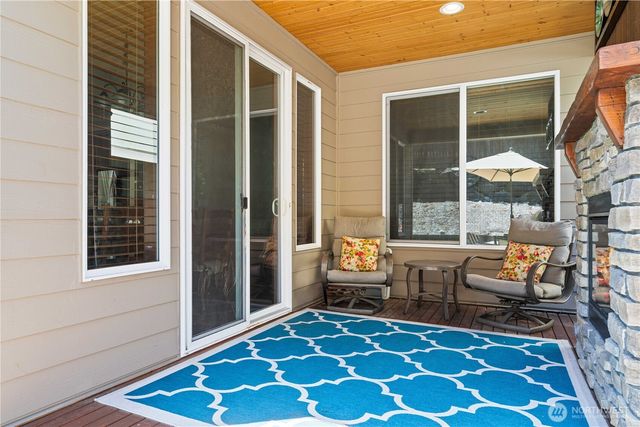 23890 SE 286th Place, Maple Valley, WA 98038