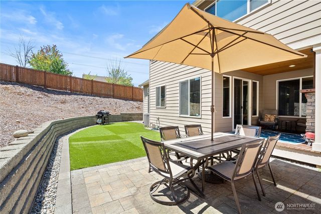 23890 SE 286th Place, Maple Valley, WA 98038