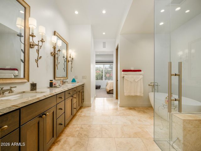 6166 N SCOTTSDALE Road C1002, Paradise Valley, AZ 85253