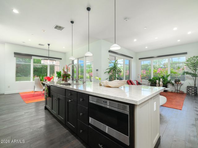 6166 N SCOTTSDALE Road C1002, Paradise Valley, AZ 85253