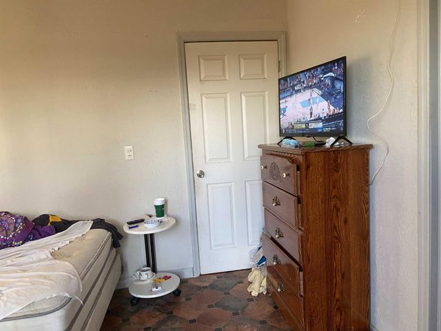 918 N 10th Street, Fort Pierce, FL 34950